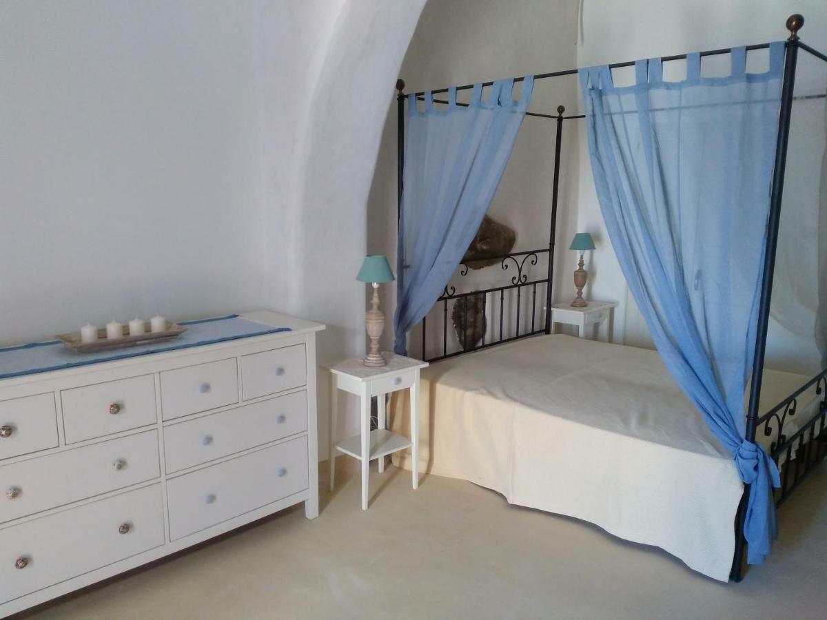 Alicudi Giardino Dei Carrubi- Al Gradino 365 Bed & Breakfast Eksteriør bilde